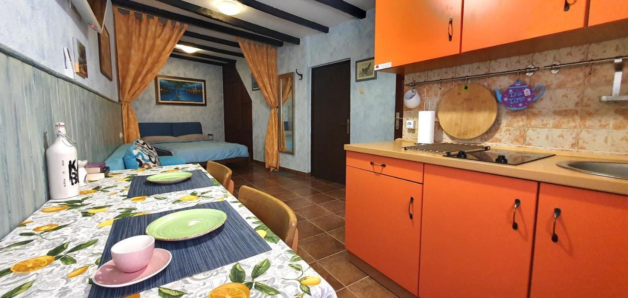 Studio Apartment Grisia Rovinj Eksteriør bilde